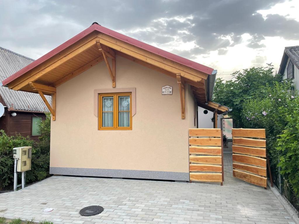 Ibolya Apartman Csisztapuszta Екстер'єр фото